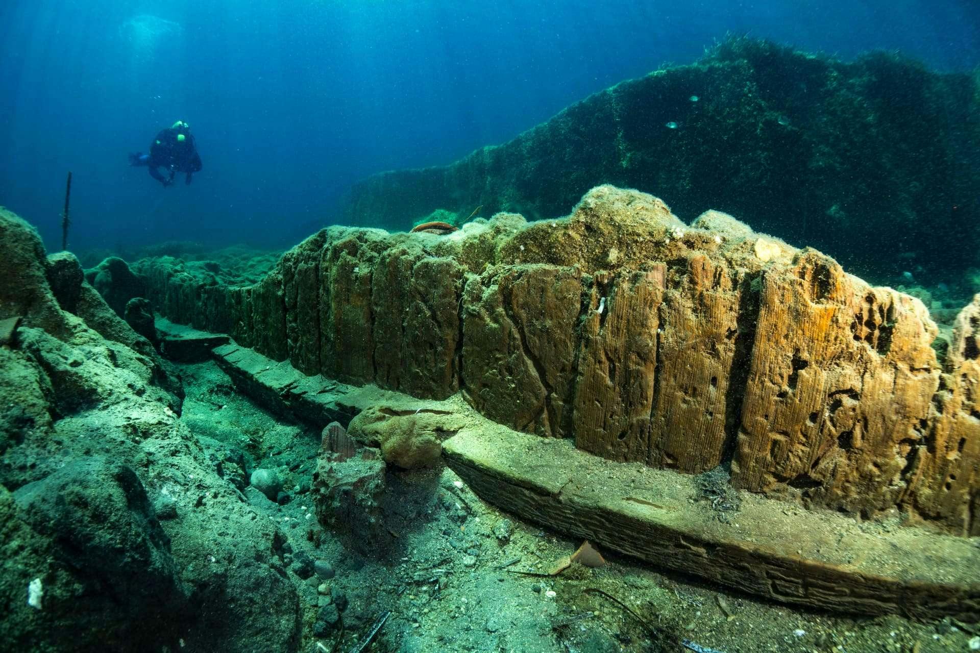 Towards Ancient Aenaria: Sailing to an Underwater City